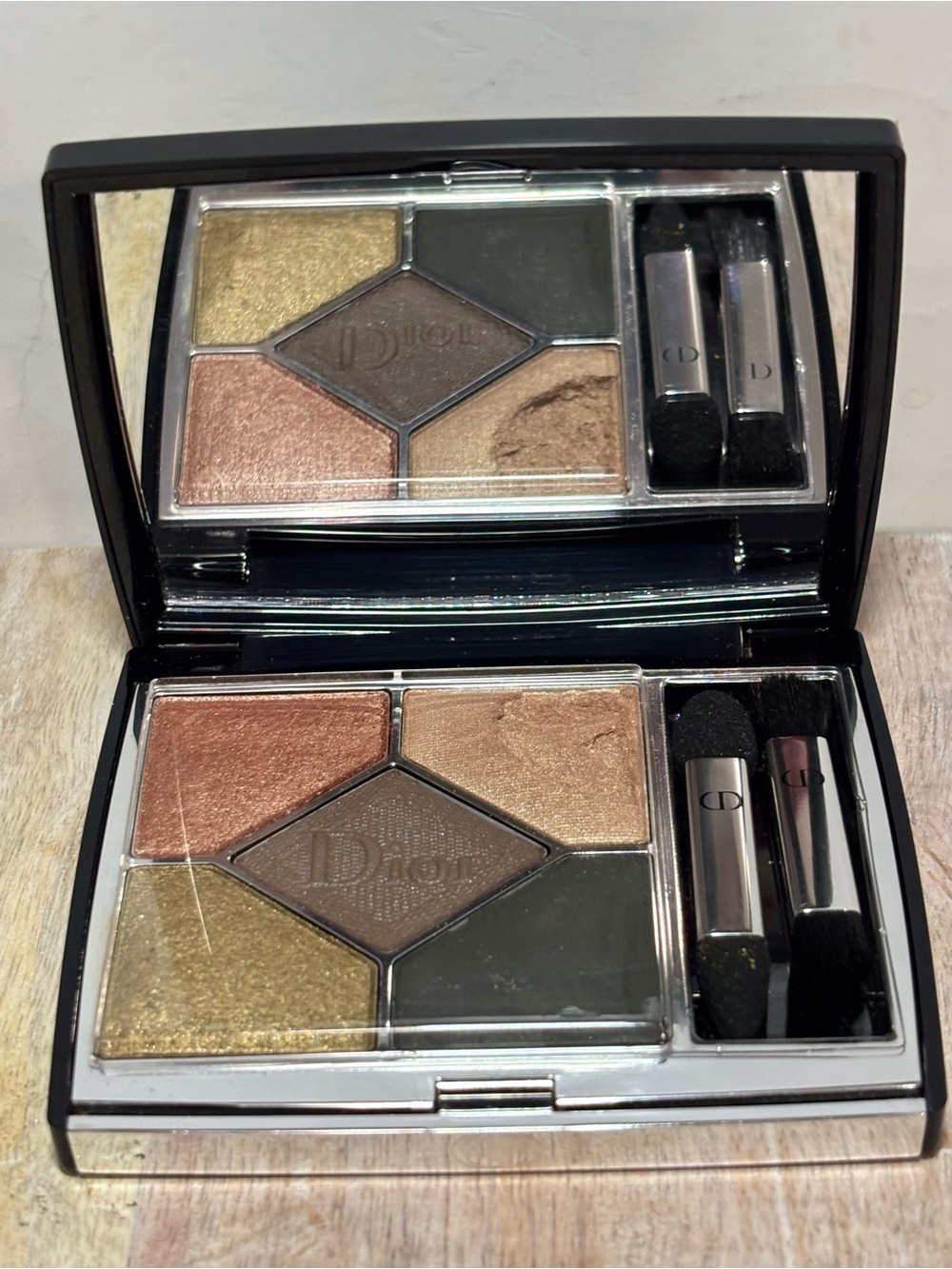 Dior Eyeshadow palette in 579 JUNGLE